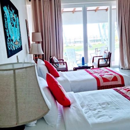 Arhimser Villa-Superb 4 Bedroom Beachfront For 8 In Ranna, Tangalle, Bb, Pool, Free Pick Up For 7 Night Stays Arriving Together, Serviced, Taxes Included Exterior photo