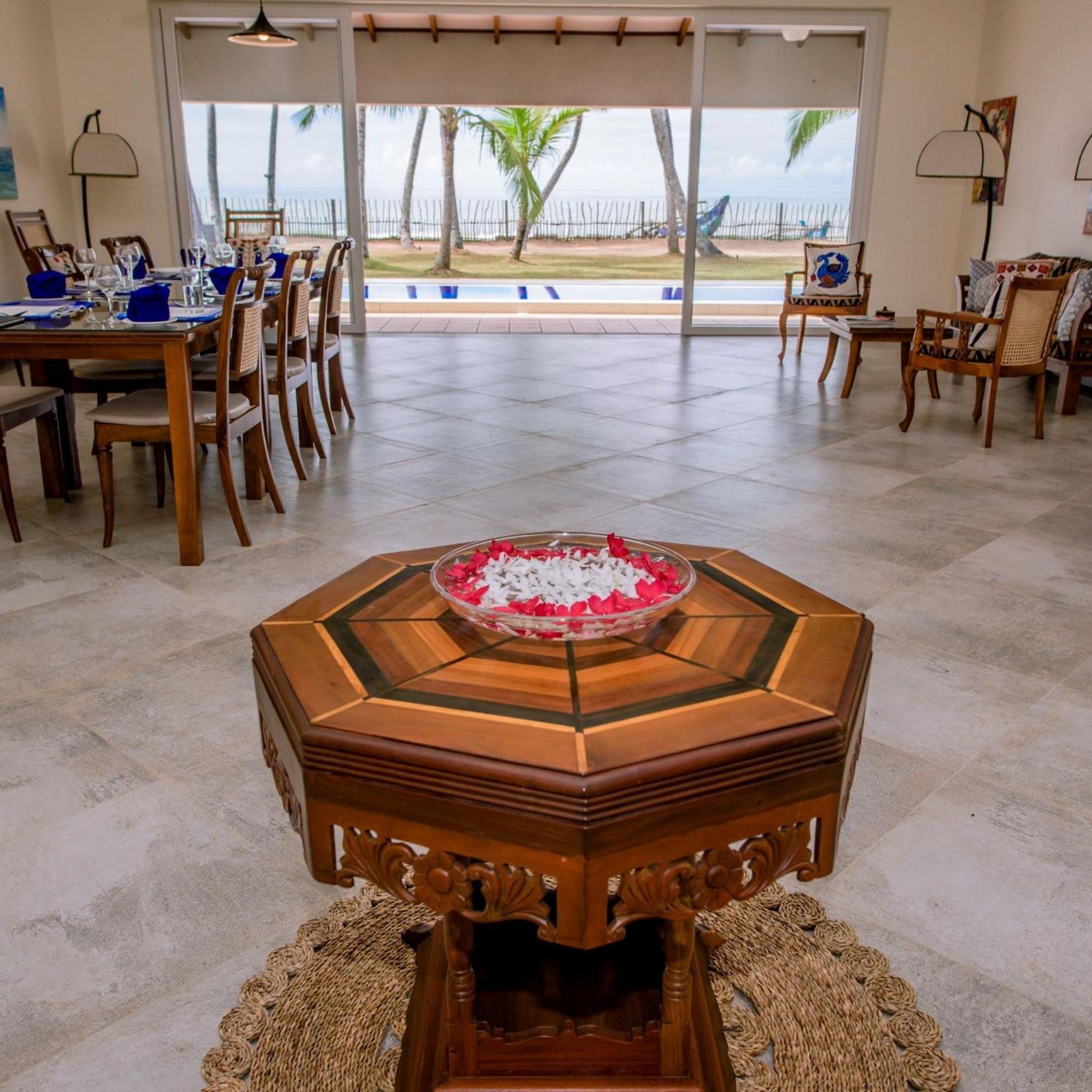 Arhimser Villa-Superb 4 Bedroom Beachfront For 8 In Ranna, Tangalle, Bb, Pool, Free Pick Up For 7 Night Stays Arriving Together, Serviced, Taxes Included Exterior photo