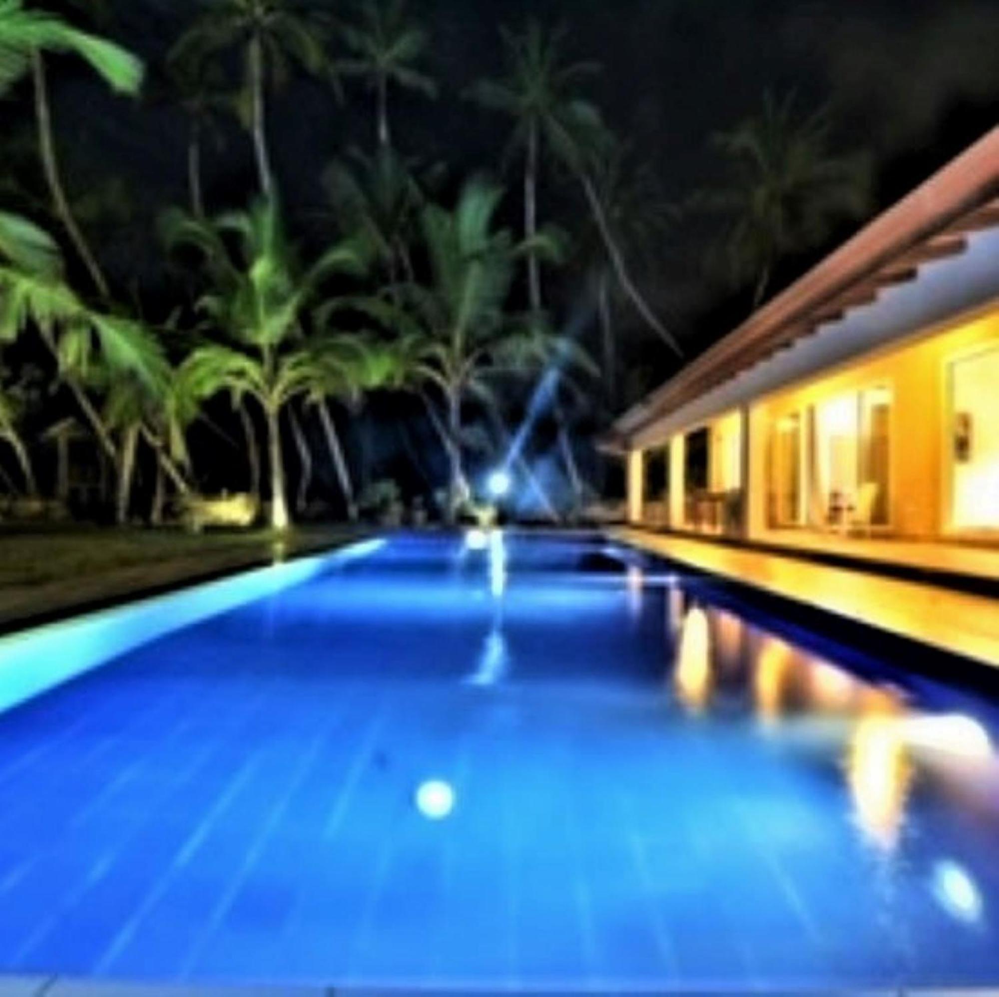 Arhimser Villa-Superb 4 Bedroom Beachfront For 8 In Ranna, Tangalle, Bb, Pool, Free Pick Up For 7 Night Stays Arriving Together, Serviced, Taxes Included Exterior photo