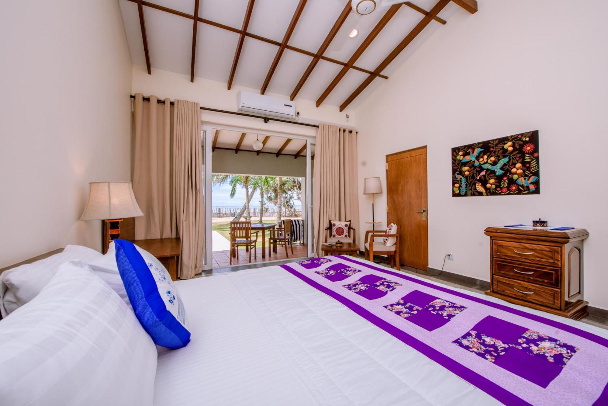 Arhimser Villa-Superb 4 Bedroom Beachfront For 8 In Ranna, Tangalle, Bb, Pool, Free Pick Up For 7 Night Stays Arriving Together, Serviced, Taxes Included Exterior photo