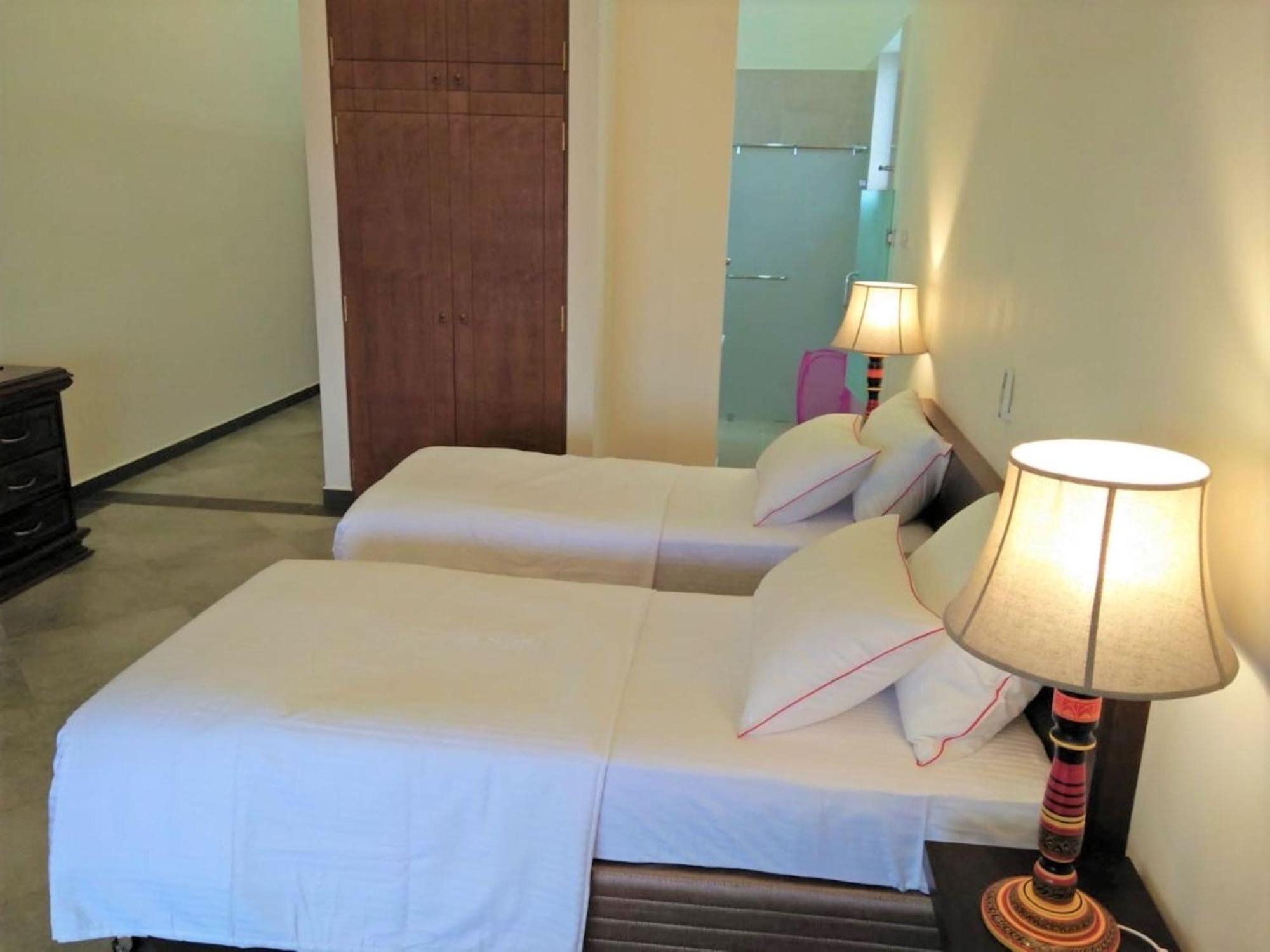 Arhimser Villa-Superb 4 Bedroom Beachfront For 8 In Ranna, Tangalle, Bb, Pool, Free Pick Up For 7 Night Stays Arriving Together, Serviced, Taxes Included Exterior photo