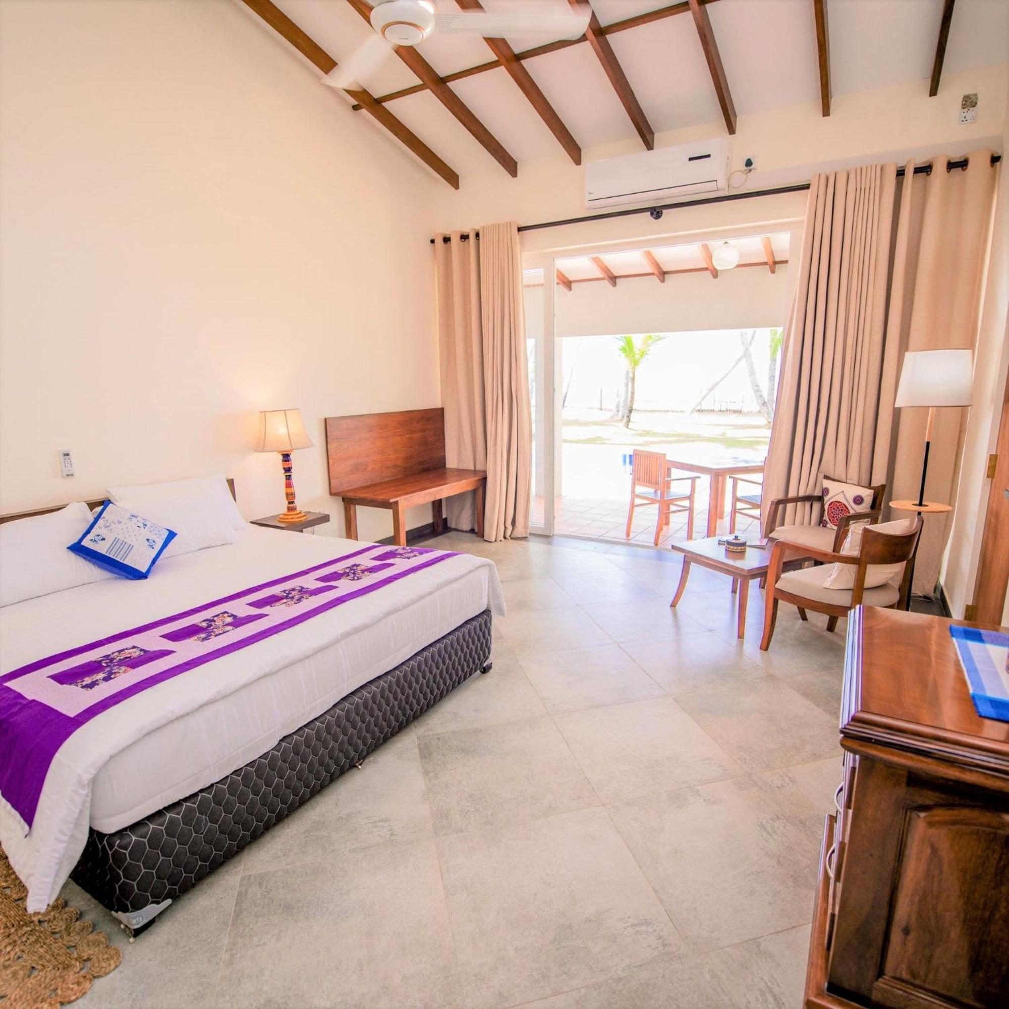 Arhimser Villa-Superb 4 Bedroom Beachfront For 8 In Ranna, Tangalle, Bb, Pool, Free Pick Up For 7 Night Stays Arriving Together, Serviced, Taxes Included Exterior photo