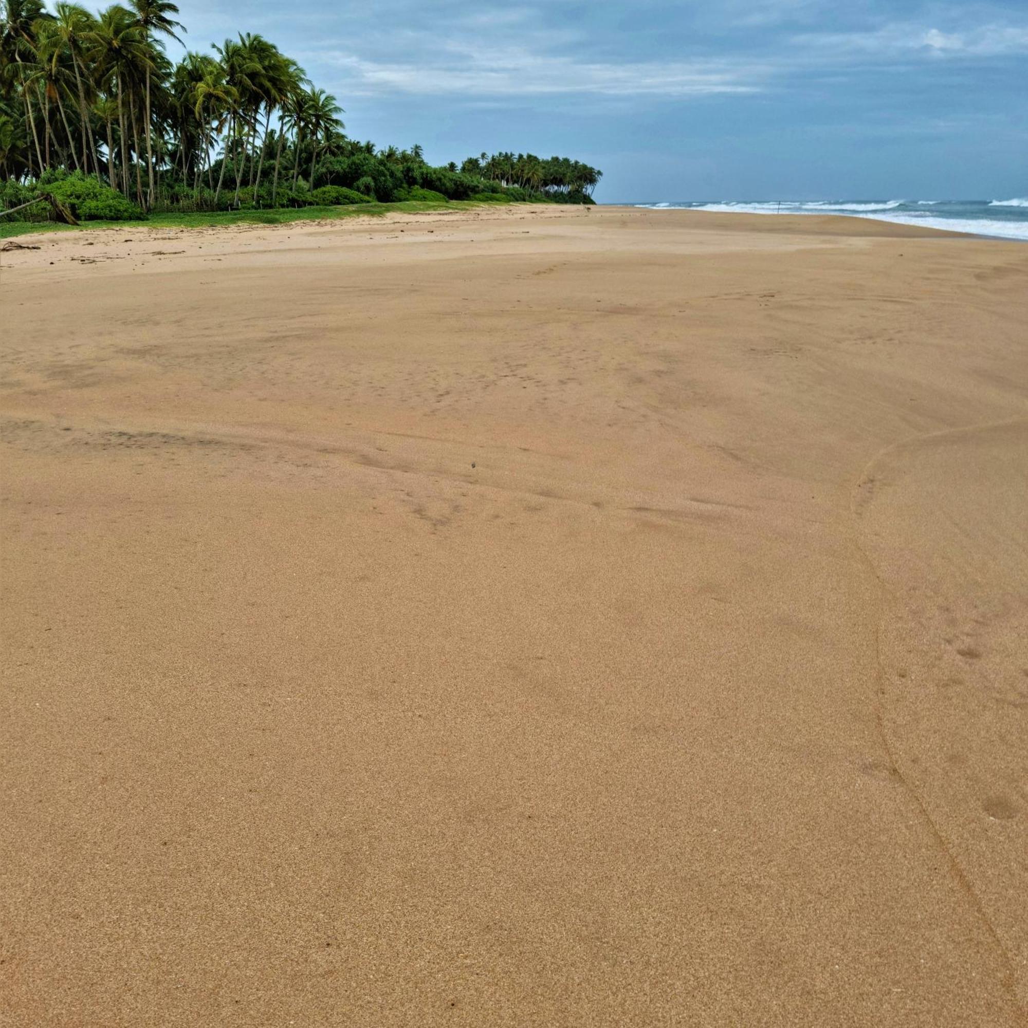 Arhimser Villa-Superb 4 Bedroom Beachfront For 8 In Ranna, Tangalle, Bb, Pool, Free Pick Up For 7 Night Stays Arriving Together, Serviced, Taxes Included Exterior photo