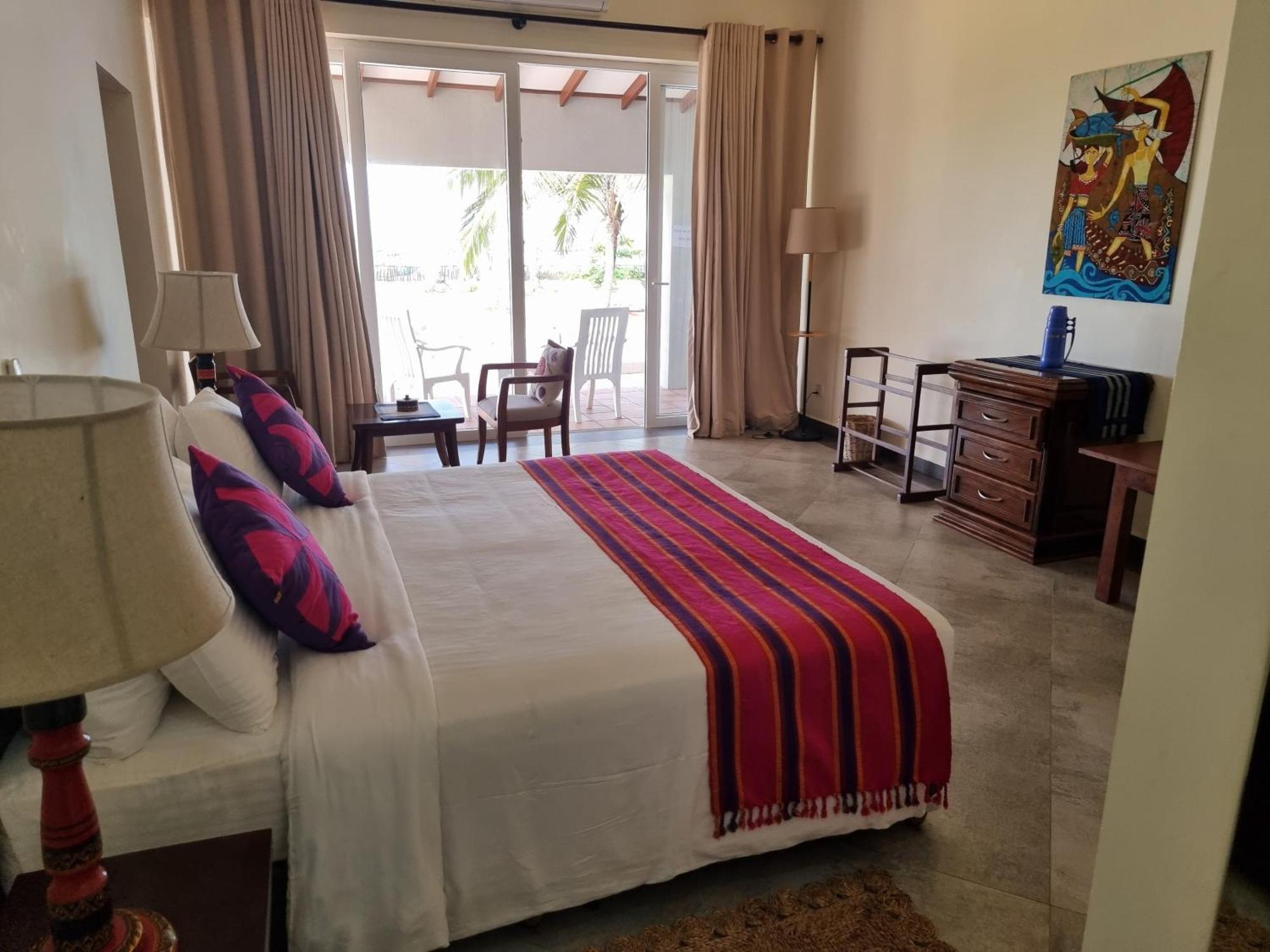 Arhimser Villa-Superb 4 Bedroom Beachfront For 8 In Ranna, Tangalle, Bb, Pool, Free Pick Up For 7 Night Stays Arriving Together, Serviced, Taxes Included Exterior photo