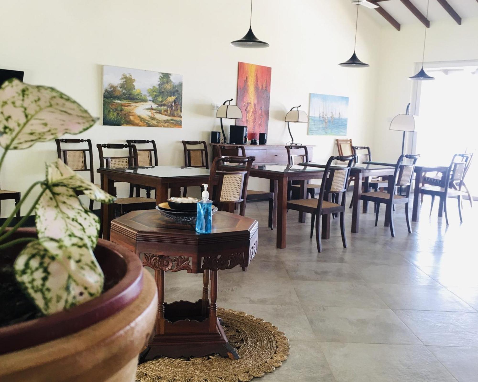 Arhimser Villa-Superb 4 Bedroom Beachfront For 8 In Ranna, Tangalle, Bb, Pool, Free Pick Up For 7 Night Stays Arriving Together, Serviced, Taxes Included Exterior photo