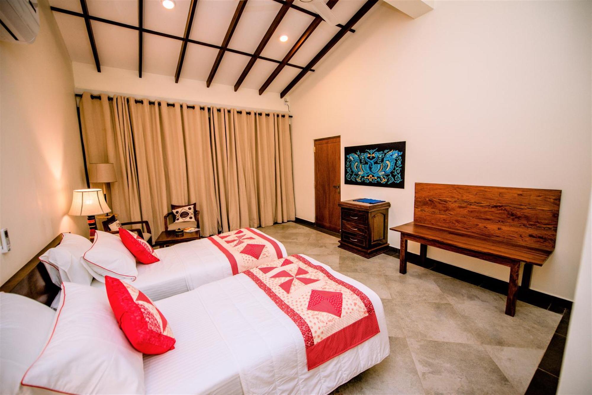 Arhimser Villa-Superb 4 Bedroom Beachfront For 8 In Ranna, Tangalle, Bb, Pool, Free Pick Up For 7 Night Stays Arriving Together, Serviced, Taxes Included Exterior photo