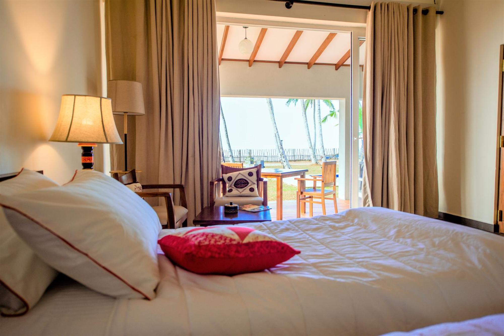 Arhimser Villa-Superb 4 Bedroom Beachfront For 8 In Ranna, Tangalle, Bb, Pool, Free Pick Up For 7 Night Stays Arriving Together, Serviced, Taxes Included Exterior photo