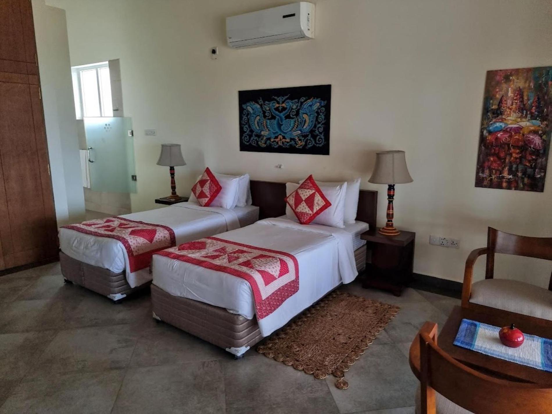 Arhimser Villa-Superb 4 Bedroom Beachfront For 8 In Ranna, Tangalle, Bb, Pool, Free Pick Up For 7 Night Stays Arriving Together, Serviced, Taxes Included Exterior photo