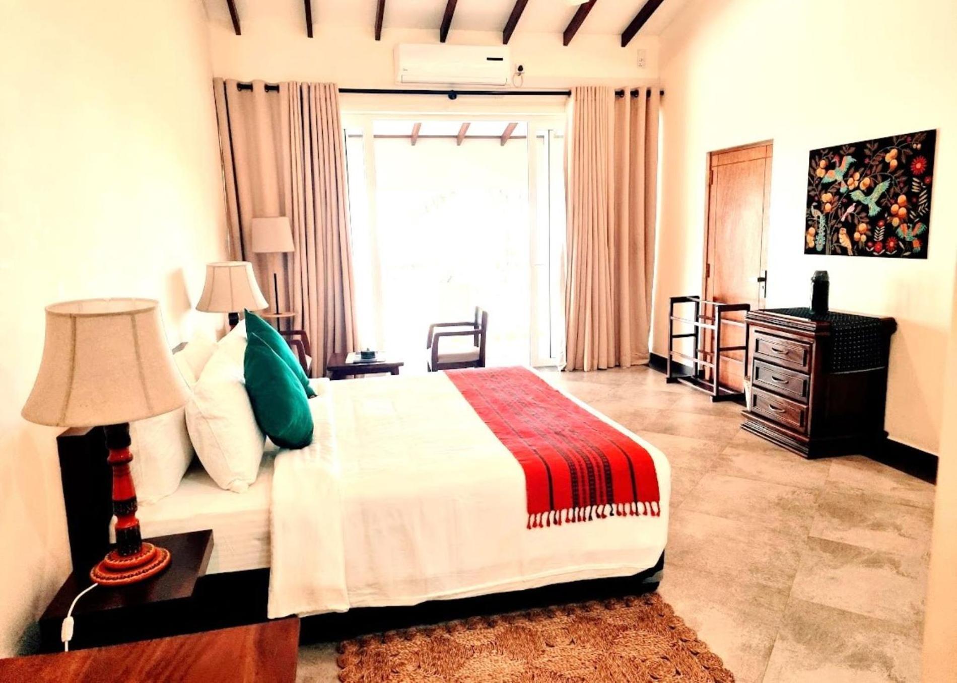 Arhimser Villa-Superb 4 Bedroom Beachfront For 8 In Ranna, Tangalle, Bb, Pool, Free Pick Up For 7 Night Stays Arriving Together, Serviced, Taxes Included Exterior photo
