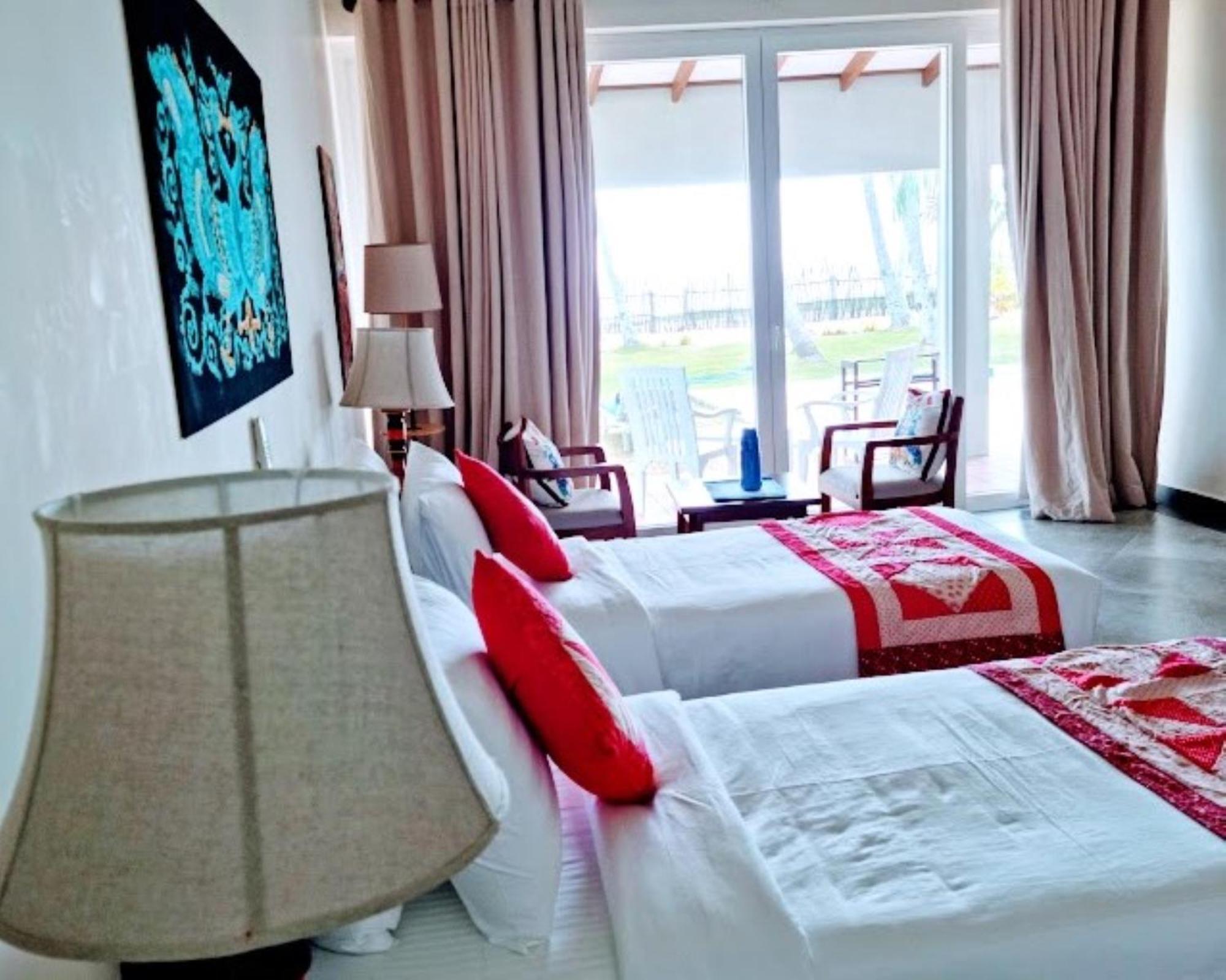 Arhimser Villa-Superb 4 Bedroom Beachfront For 8 In Ranna, Tangalle, Bb, Pool, Free Pick Up For 7 Night Stays Arriving Together, Serviced, Taxes Included Exterior photo