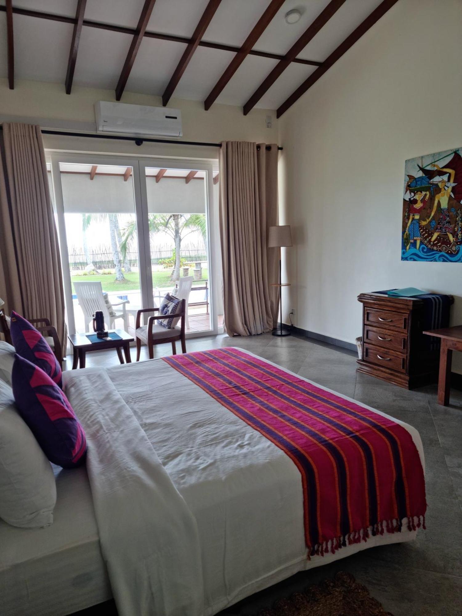 Arhimser Villa-Superb 4 Bedroom Beachfront For 8 In Ranna, Tangalle, Bb, Pool, Free Pick Up For 7 Night Stays Arriving Together, Serviced, Taxes Included Exterior photo